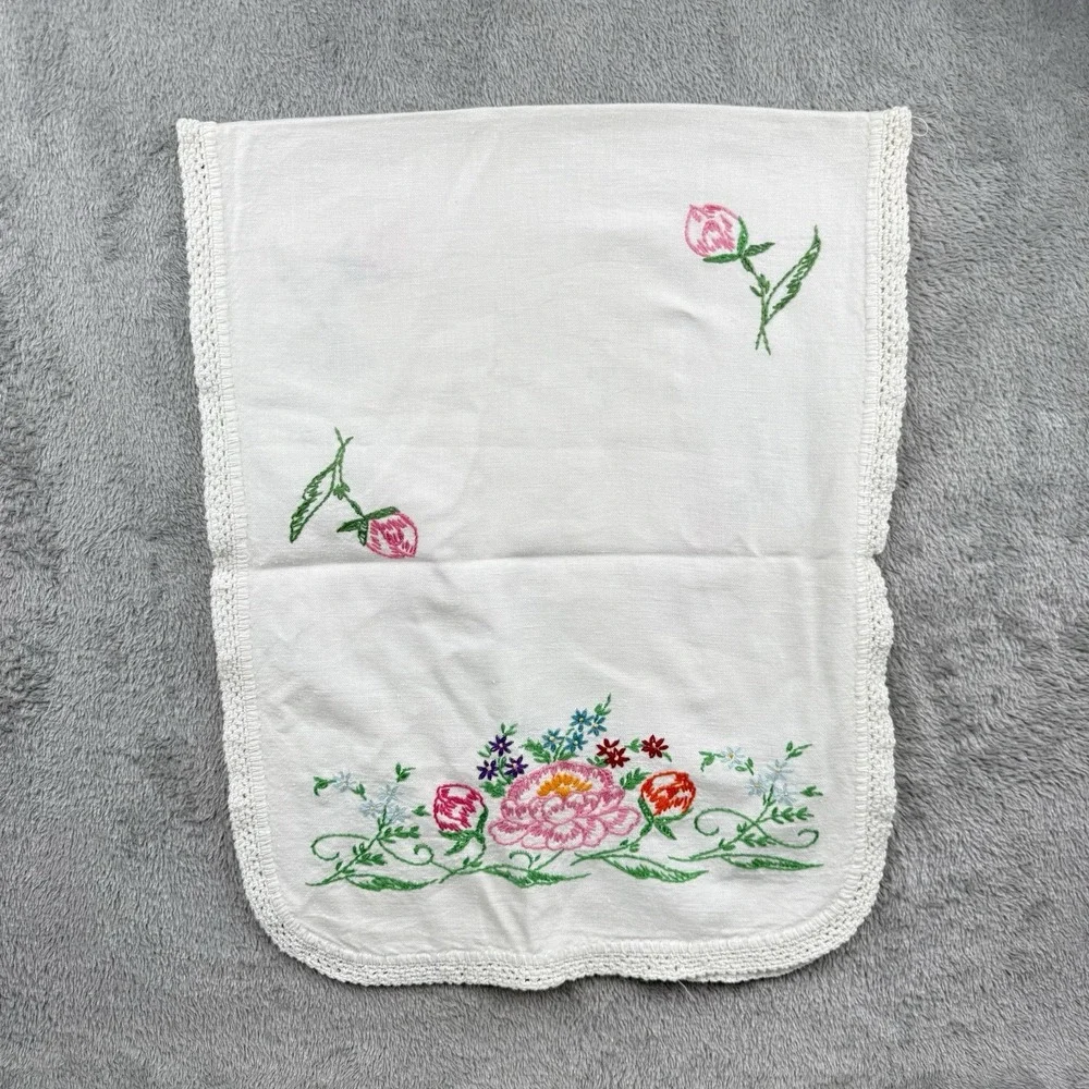 Vintage Ivory Table Runner Decor Floral Bouquet Embroidered Lace‎ Tulip Coquette
